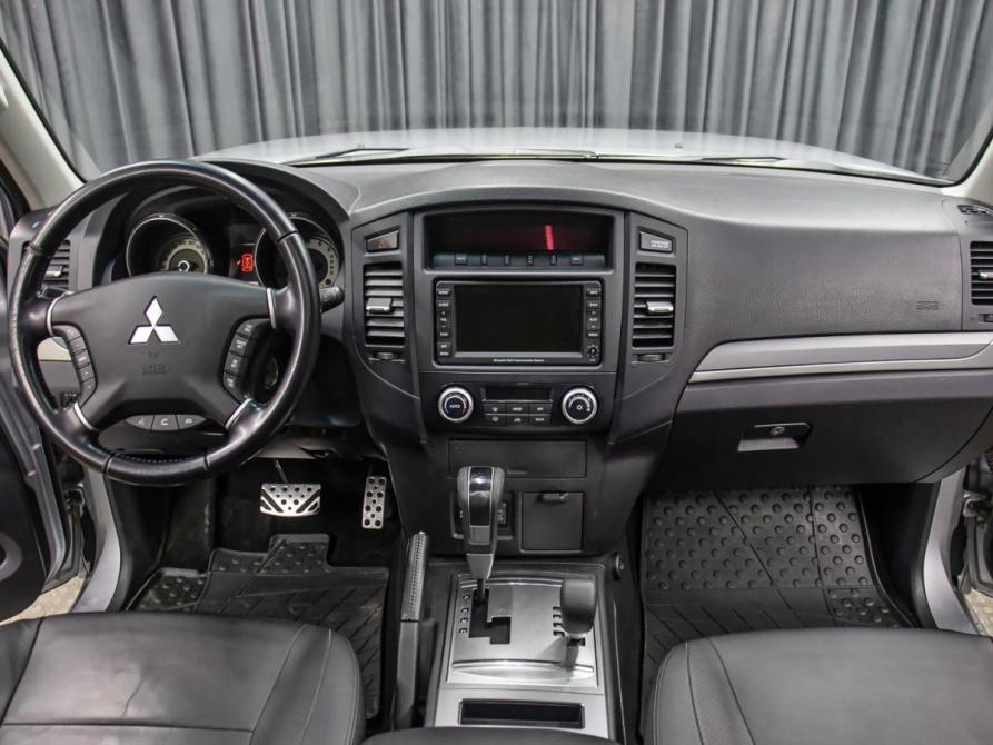 Mitsubishi Pajero IV Рестайлинг 1 Москва  - изображение 14