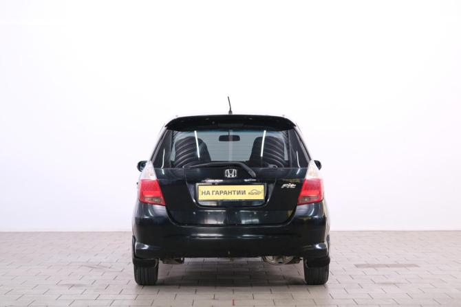 Honda Fit I с пробегом 2006 года, цена 629 000 рублей, 318000 км, хэтчбек, Автокод Объявления