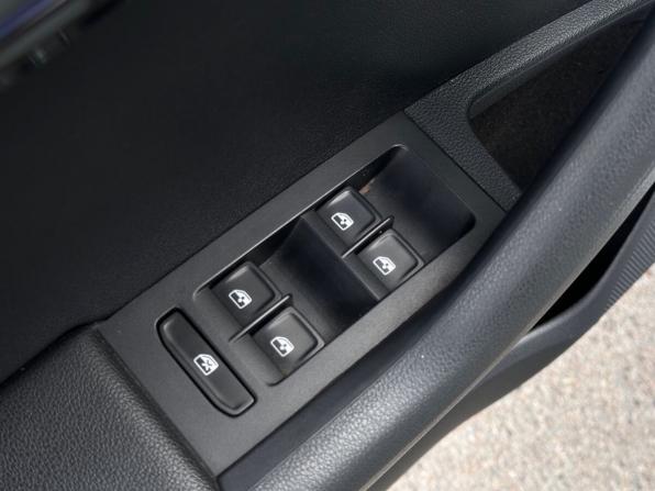 Skoda Octavia III (A7) Рестайлинг с пробегом 2018 года, цена 1 350 000 рублей, 212485 км, лифтбек, Автокод Объявления