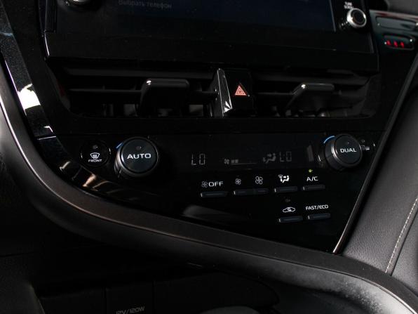 Toyota Camry VIII (XV70) Рестайлинг с пробегом 2021 года, цена 3 050 000 рублей, 71300 км, седан, Автокод Объявления