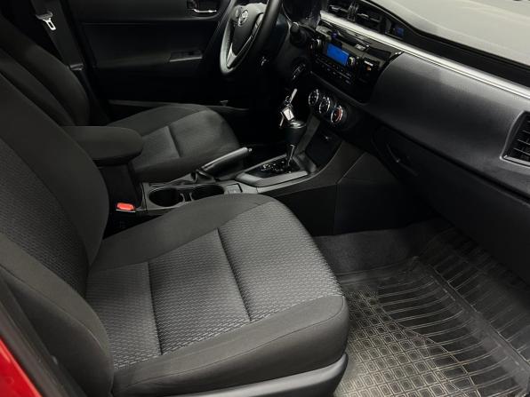 Toyota Corolla XI (E160 E170 E180) с пробегом 2013 года, цена 1 420 000 рублей, 93000 км, седан, Автокод Объявления