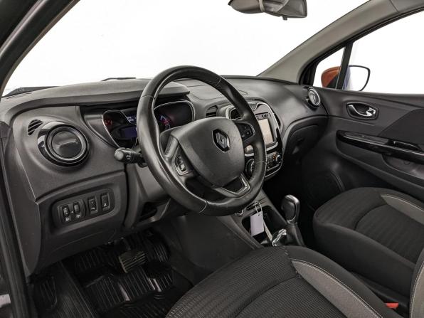 Renault Kaptur I с пробегом 2017 года, цена 1 290 000 рублей, 137553 км, внедорожник, Автокод Объявления