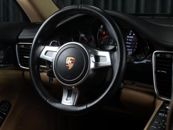 Porsche Panamera I Рестайлинг с пробегом 2013 года, цена 3 519 000 рублей, 134378 км, лифтбек, Автокод Объявления