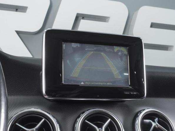 Mercedes-Benz GLA I (X156) с пробегом 2015 года, цена 1 700 000 рублей, 123582 км, внедорожник, Автокод Объявления