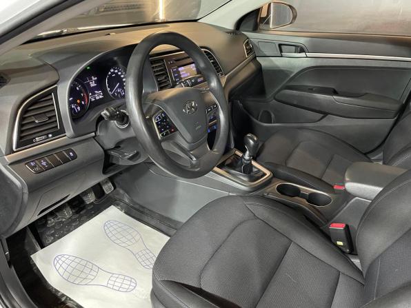 Hyundai Elantra VI (AD) с пробегом 2017 года, цена 910 000 рублей, 200187 км, седан, Автокод Объявления