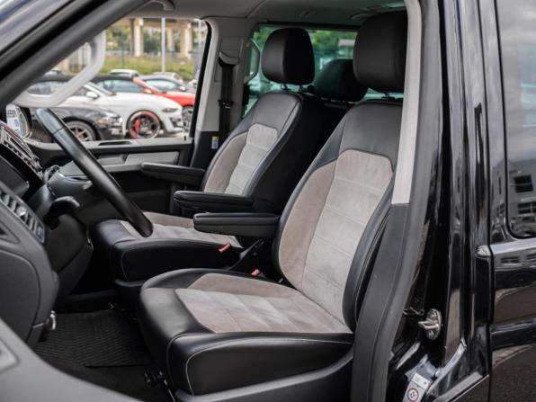 Volkswagen Multivan T6 с пробегом 2017 года, цена 5 699 000 рублей, 143413 км, минивэн, Автокод Объявления