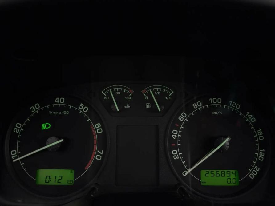 Skoda Octavia I (A4) Рестайлинг Псков  - изображение 10