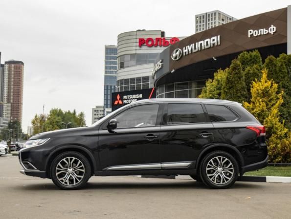 Mitsubishi Outlander III Рестайлинг 2 с пробегом 2016 года, цена 2 248 000 рублей, 27776 км, внедорожник, Автокод Объявления