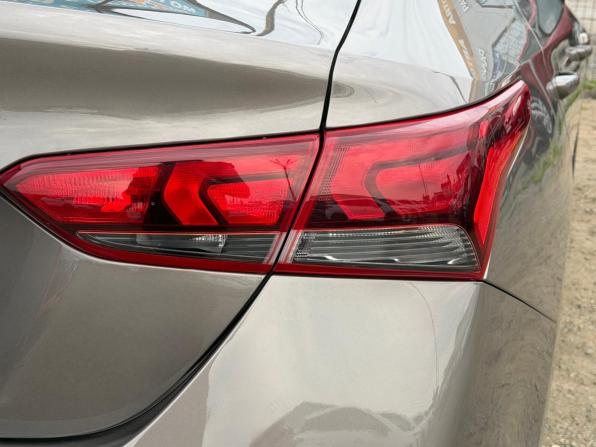 Hyundai Solaris II Рестайлинг с пробегом 2021 года, цена 1 700 000 рублей, 59000 км, седан, Автокод Объявления