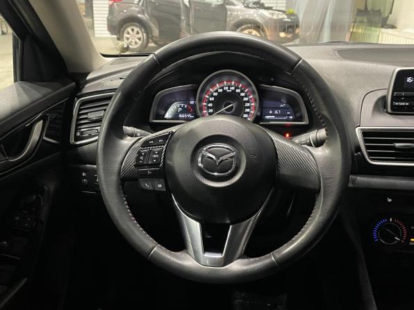 Mazda 3 III (BM) с пробегом 2014 года, цена 1 220 000 рублей, 166000 км, седан, Автокод Объявления