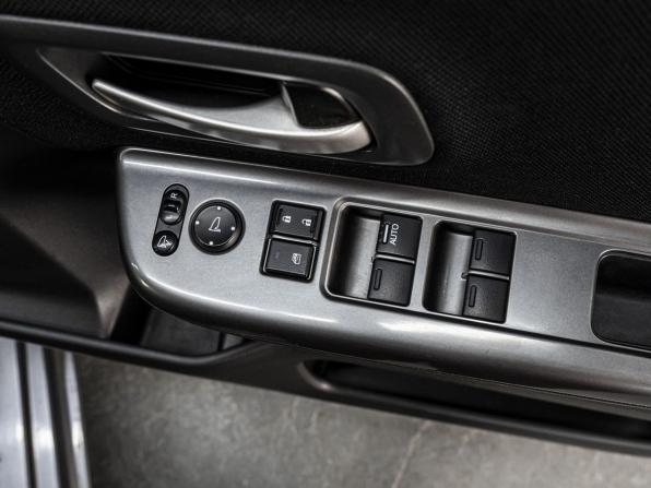 Honda Freed II с пробегом 2016 года, цена 1 519 000 рублей, 220141 км, компактвэн, Автокод Объявления