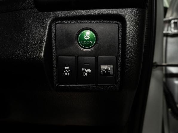 Honda Vezel I с пробегом 2014 года, цена 1 560 000 рублей, 112200 км, внедорожник, Автокод Объявления