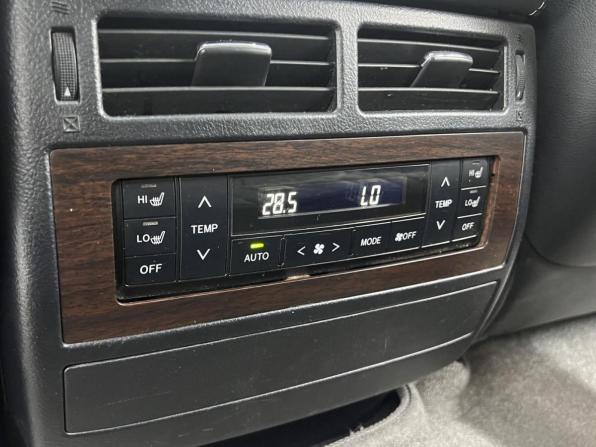 Toyota Land Cruiser 200 Series Рестайлинг 2 с пробегом 2015 года, цена 6 850 000 рублей, 132955 км, внедорожник, Автокод Объявления