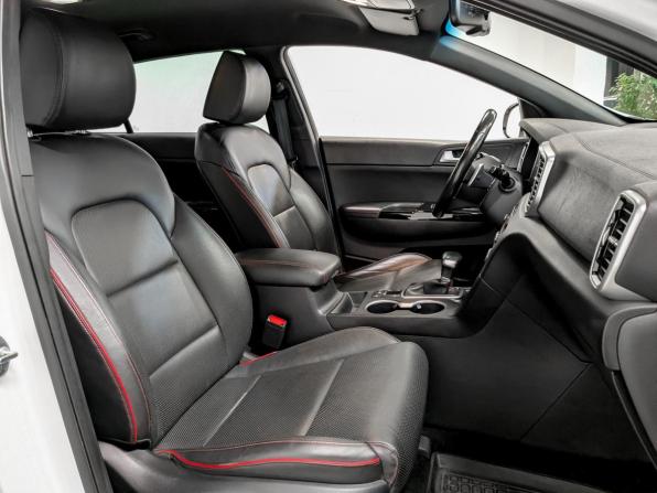 Kia Sportage IV Рестайлинг с пробегом 2020 года, цена 2 350 000 рублей, 143600 км, внедорожник, Автокод Объявления