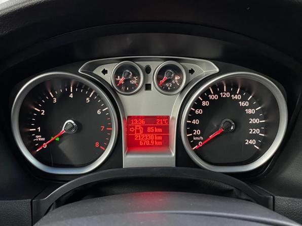 Ford Focus II Рестайлинг с пробегом 2008 года, цена 399 000 рублей, 212330 км, хэтчбек, Автокод Объявления