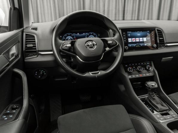 Skoda Karoq I с пробегом 2021 года, цена 2 840 000 рублей, 58565 км, внедорожник, Автокод Объявления