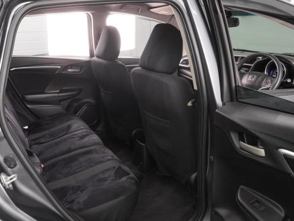 Honda Fit III Рестайлинг с пробегом 2019 года, цена 1 590 000 рублей, 80004 км, хэтчбек, Автокод Объявления
