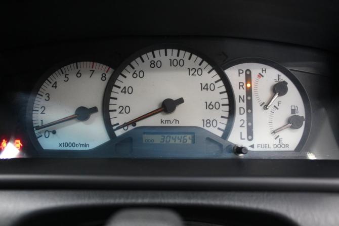 Toyota Corolla IX (E120 E130) с пробегом 2001 года, цена 439 000 рублей, 304444 км, хэтчбек, Автокод Объявления