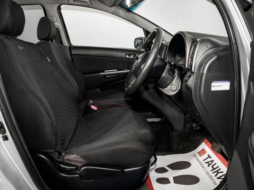 Toyota Wish I Иркутск  - изображение 5