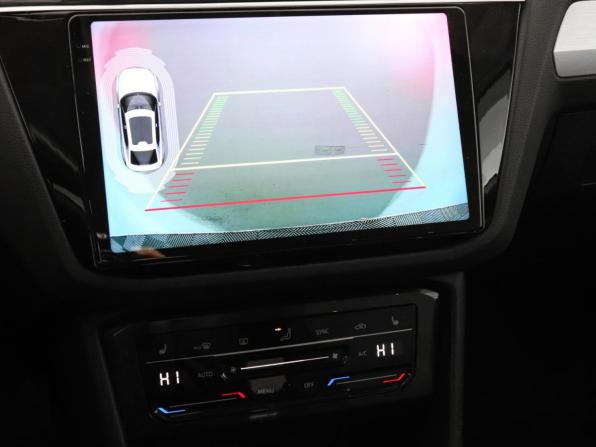 Volkswagen Tiguan II Рестайлинг с пробегом 2021 года, цена 2 500 000 рублей, 55437 км, внедорожник, Автокод Объявления