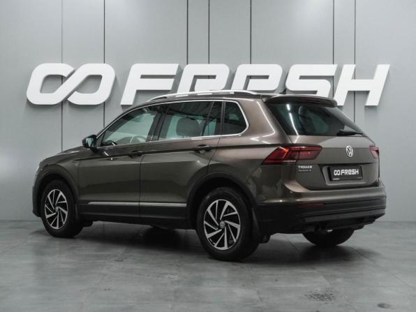 Volkswagen Tiguan II с пробегом 2018 года, цена 2 168 000 рублей, 157739 км, внедорожник, Автокод Объявления