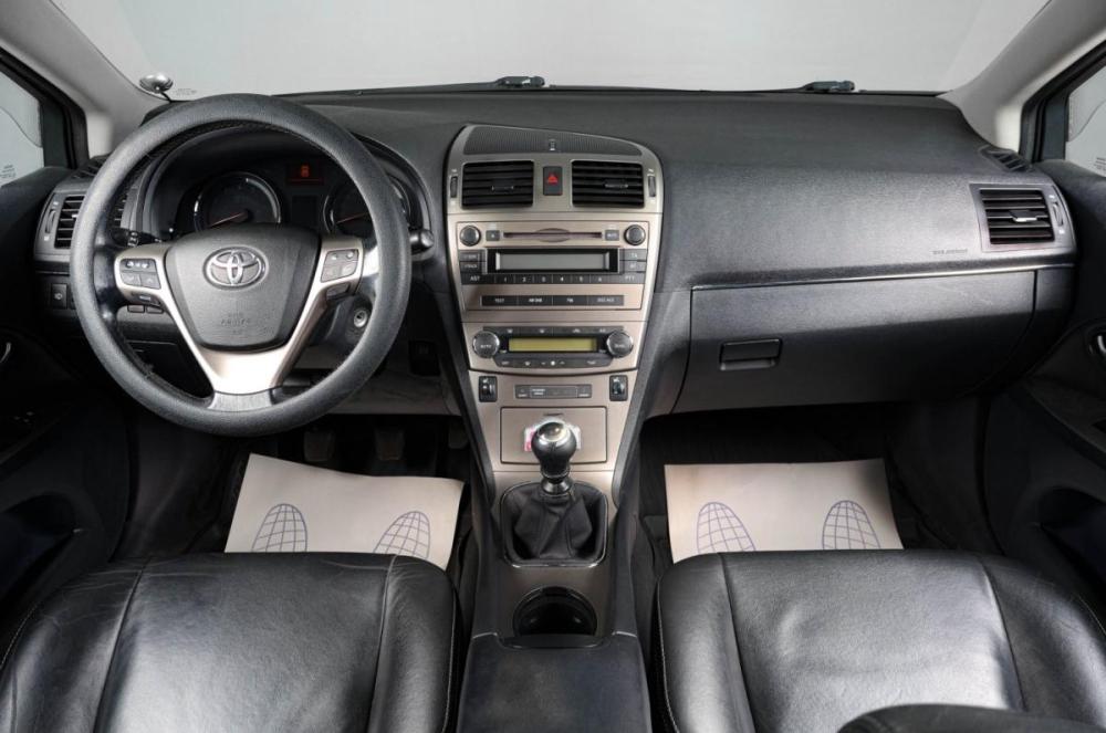 Toyota Avensis III Рестайлинг Тюмень  - изображение 13