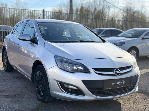 Opel Astra J Рестайлинг с пробегом 2014 года, цена 852 000 рублей, 105408 км, хэтчбек, Автокод Объявления