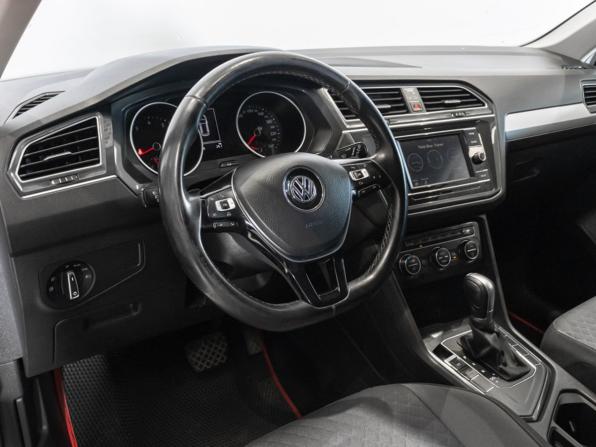 Volkswagen Tiguan II с пробегом 2018 года, цена 2 150 000 рублей, 133347 км, внедорожник, Автокод Объявления