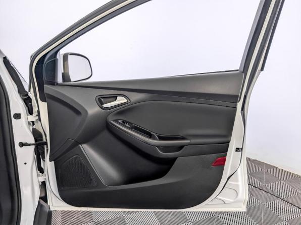 Ford Focus III Рестайлинг с пробегом 2018 года, цена 1 095 000 рублей, 118079 км, хэтчбек, Автокод Объявления