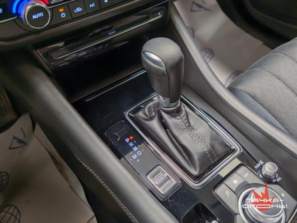 Mazda 6 III (GJ) Рестайлинг 2 с пробегом 2018 года, цена 2 328 000 рублей, 89284 км, седан, Автокод Объявления