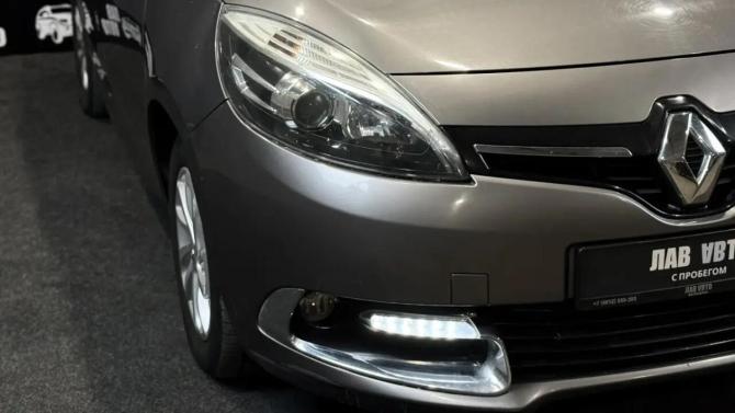 Renault Scenic III Рестайлинг с пробегом 2012 года, цена 790 000 рублей, 215000 км, минивэн, Автокод Объявления