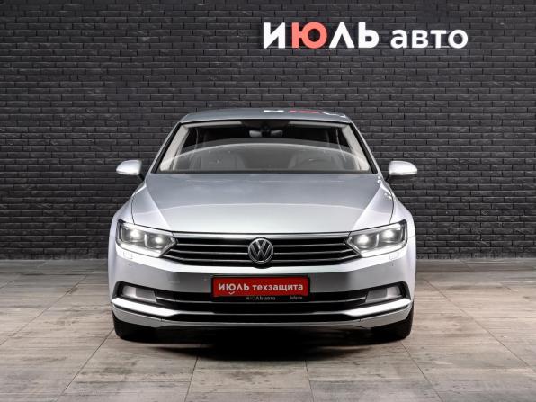 Volkswagen Passat B8 с пробегом 2017 года, цена 1 745 000 рублей, 198761 км, седан, Автокод Объявления
