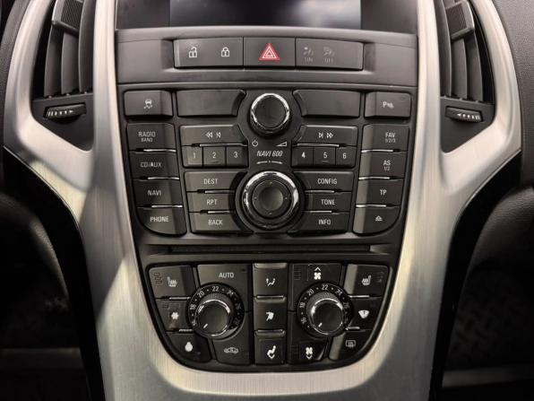 Opel Astra J Рестайлинг с пробегом 2012 года, цена 615 000 рублей, 169292 км, хэтчбек, Автокод Объявления