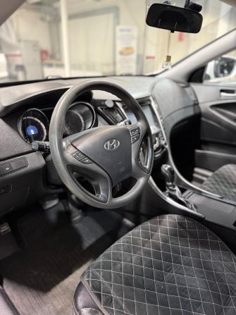 Hyundai Sonata VI (YF) с пробегом 2012 года, цена 1 239 000 рублей, 193449 км, седан, Автокод Объявления