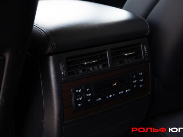 Toyota Land Cruiser 200 Series Рестайлинг 2 с пробегом 2018 года, цена 7 418 000 рублей, 82677 км, внедорожник, Автокод Объявления