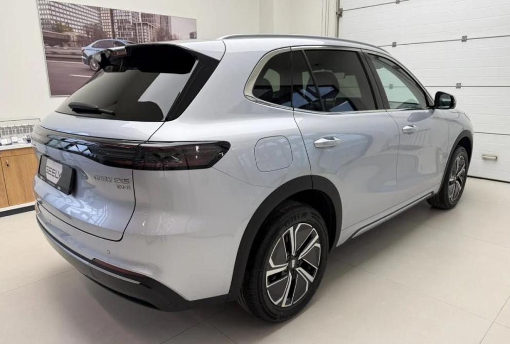Geely EX5 Гибрид Саранск  - изображение 5