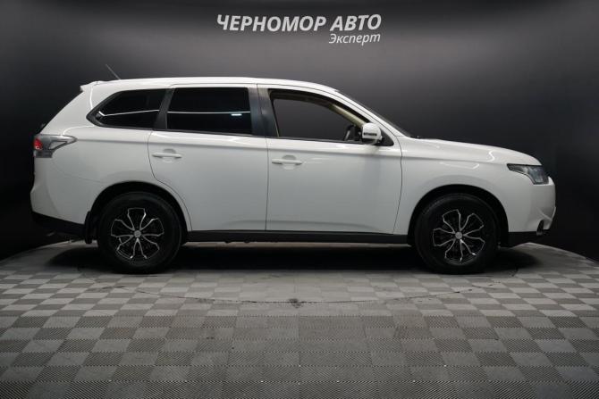 Mitsubishi Outlander III с пробегом 2013 года, цена 1 240 000 рублей, 195535 км, внедорожник, Автокод Объявления