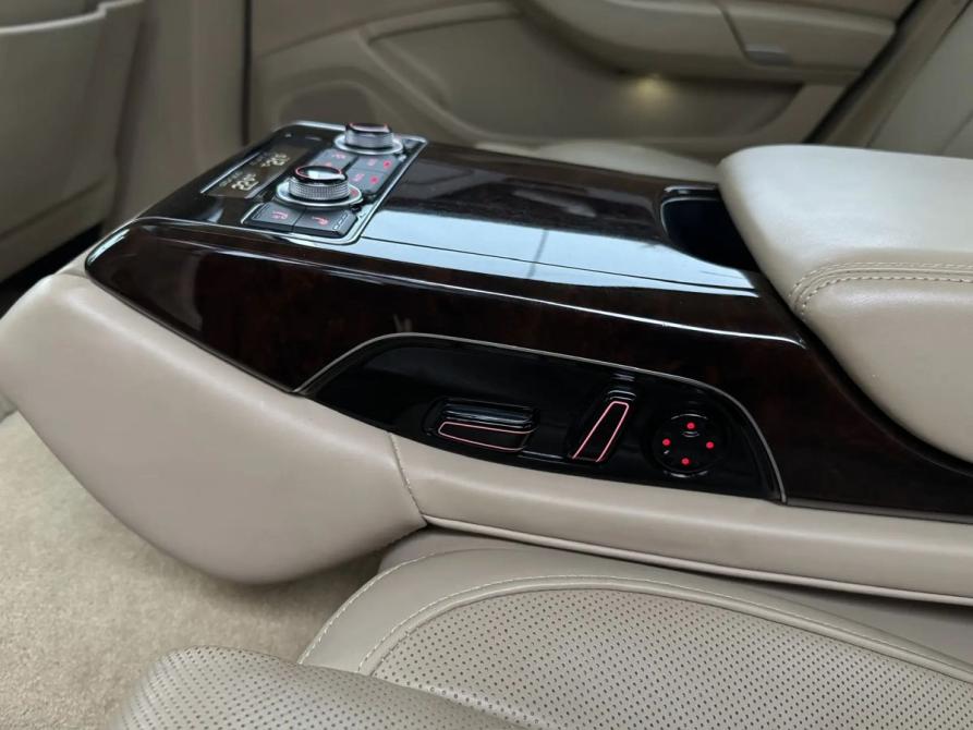Audi A8 III (D4) Рестайлинг Екатеринбург  - изображение 29