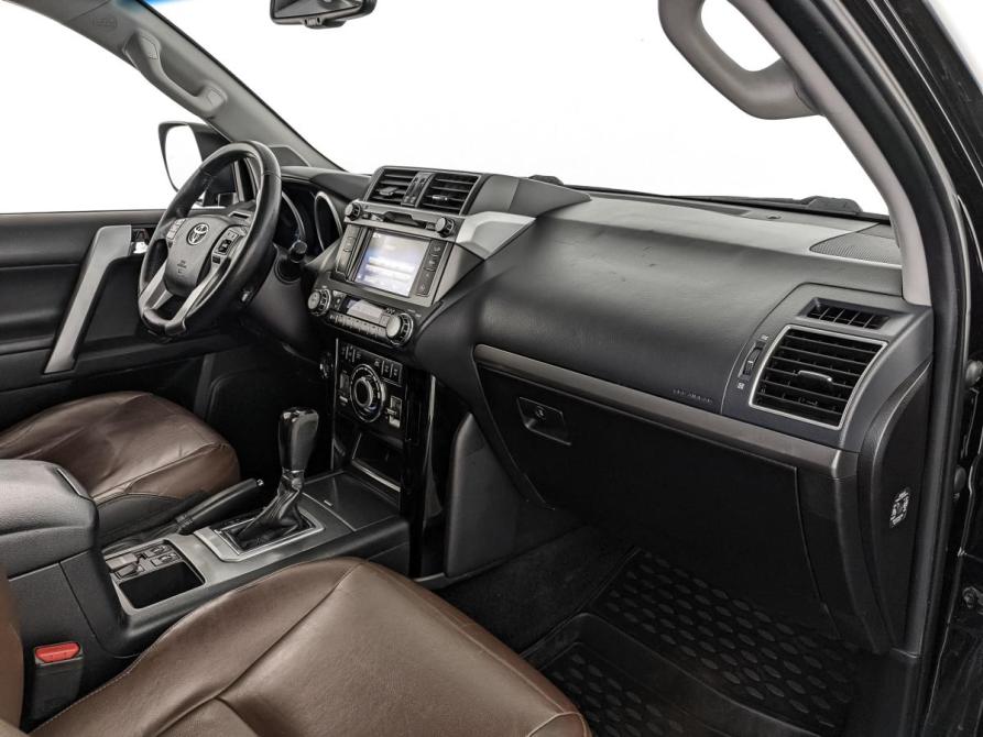 Toyota Land Cruiser Prado 150 Series Рестайлинг 1 Москва  - изображение 13
