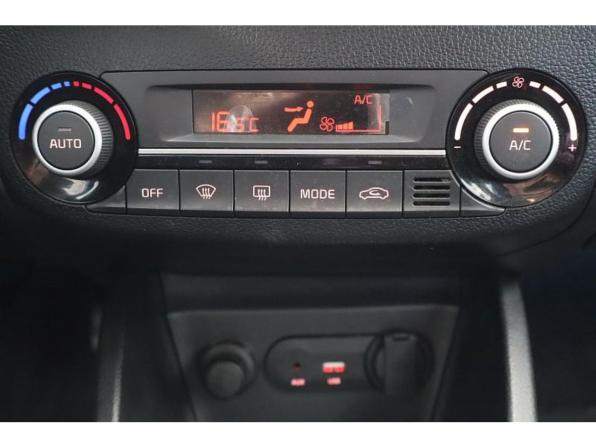 Kia Rio III Рестайлинг с пробегом 2017 года, цена 1 072 000 рублей, 111428 км, седан, Автокод Объявления