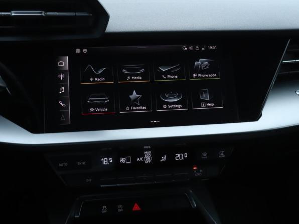 Audi A3 IV (8Y) с пробегом 2021 года, цена 2 850 000 рублей, 35100 км, седан, Автокод Объявления