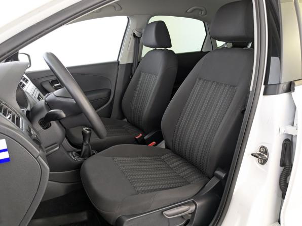 Volkswagen Polo V Рестайлинг с пробегом 2017 года, цена 1 050 000 рублей, 138723 км, седан, Автокод Объявления