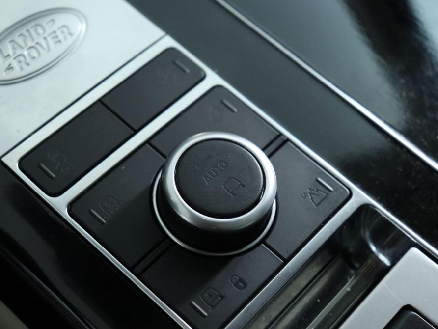 Land Rover Range Rover IV Рестайлинг Санкт-Петербург  - изображение 18