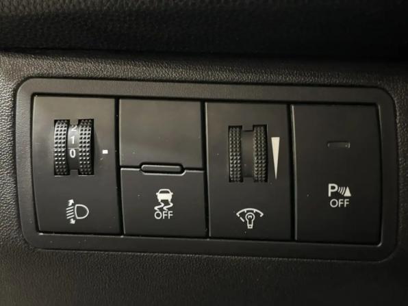 Kia Venga I с пробегом 2011 года, цена 877 000 рублей, 101661 км, компактвэн, Автокод Объявления