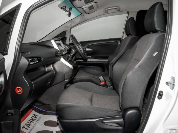 Toyota Wish II Рестайлинг с пробегом 2013 года, цена 1 300 000 рублей, 144603 км, минивэн, Автокод Объявления