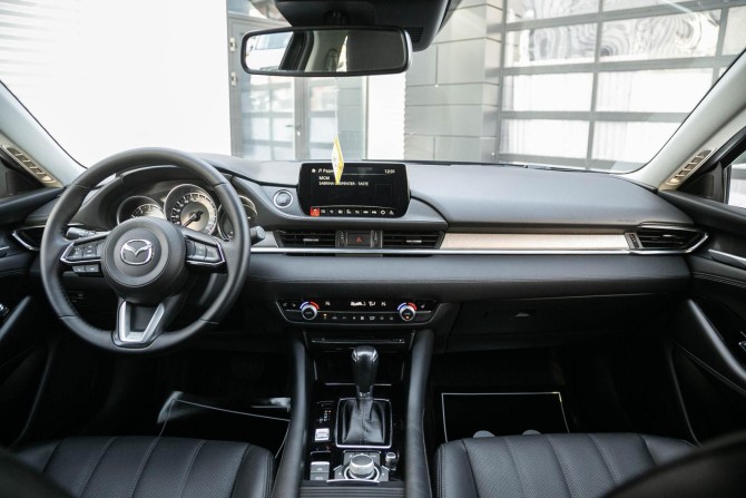 Mazda 6 III (GJ) Рестайлинг 2 с пробегом 2021 года, цена 2 299 000 рублей, 119000 км, седан, Автокод Объявления