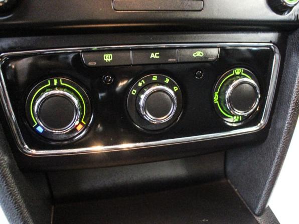 Skoda Superb II с пробегом 2012 года, цена 820 000 рублей, 216945 км, лифтбек, Автокод Объявления