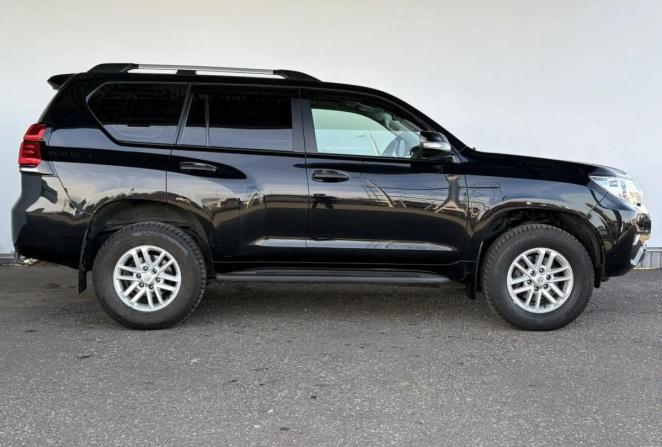 Toyota Land Cruiser Prado 150 Series Рестайлинг 2 с пробегом 2018 года, цена 3 430 000 рублей, 208252 км, внедорожник, Автокод Объявления