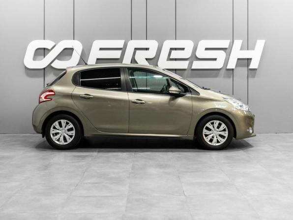 Peugeot 208 I с пробегом 2013 года, цена 850 000 рублей, 64972 км, хэтчбек, Автокод Объявления