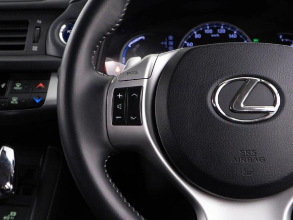 Lexus CT I с пробегом 2011 года, цена 1 369 444 рубля, 125382 км, хэтчбек, Автокод Объявления